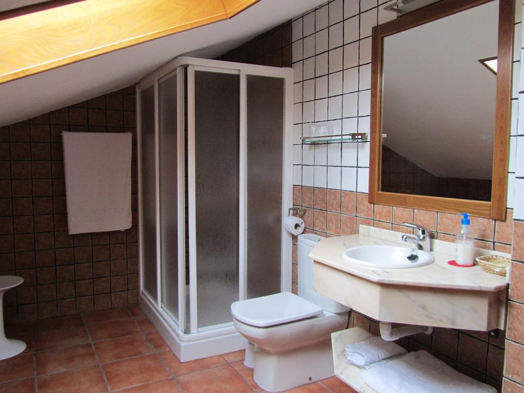 Apartamentos Rurales Casa Baltasar Monasterio De Hermo Bilik gambar
