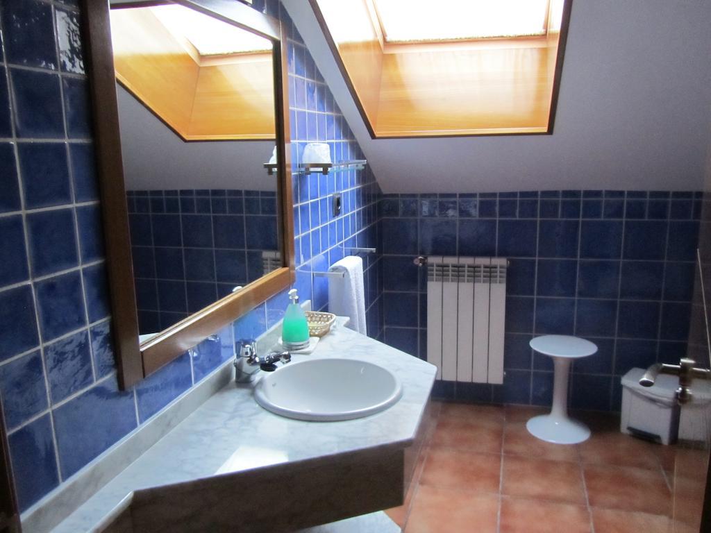 Apartamentos Rurales Casa Baltasar Monasterio De Hermo Bilik gambar
